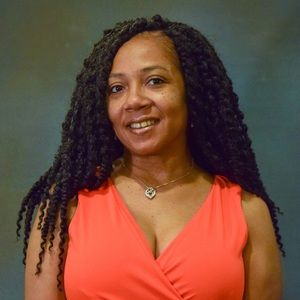 Meet your Posher, Simone